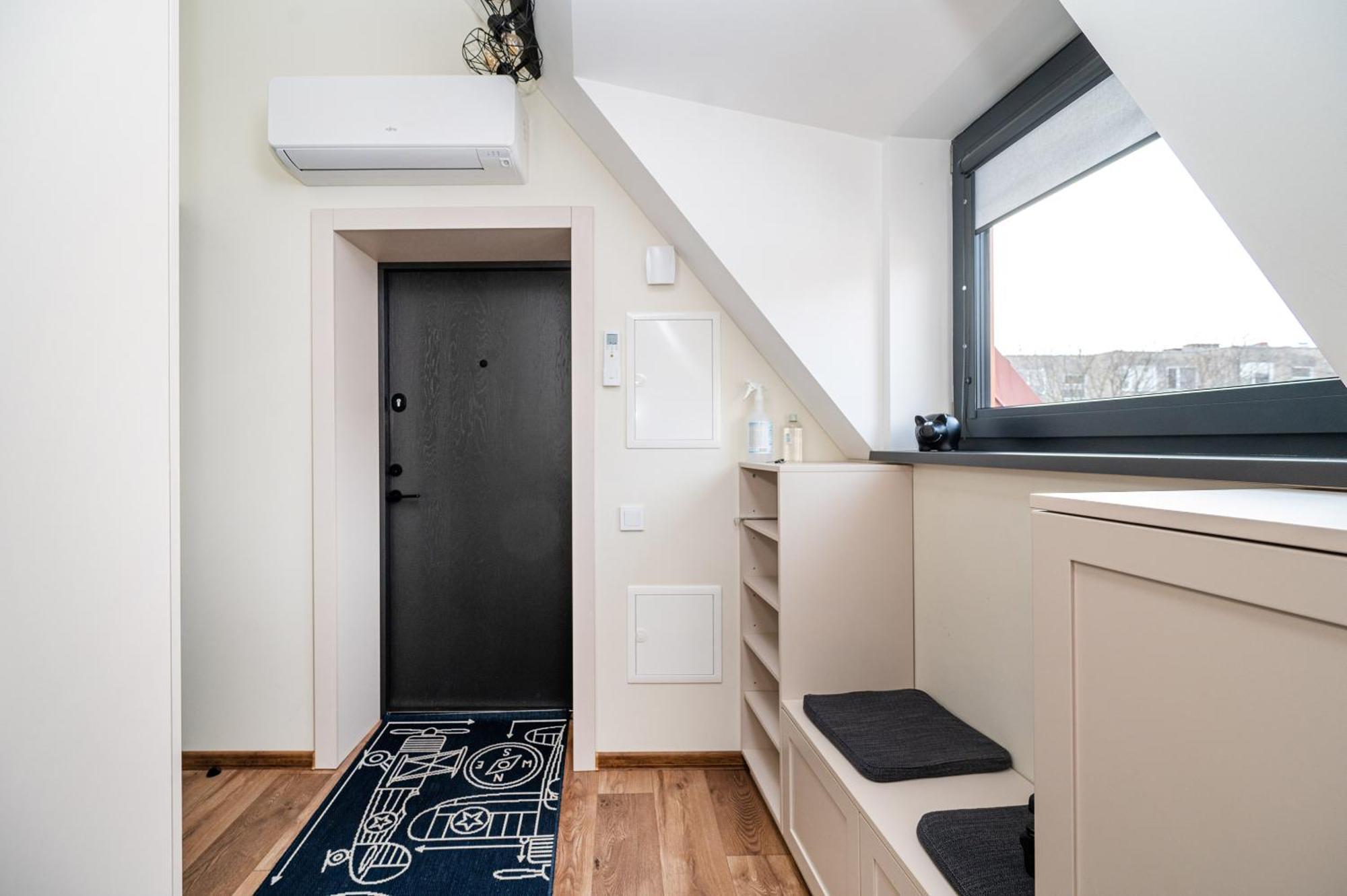 Cozy Central Attic Self Check In VNO Exterior foto